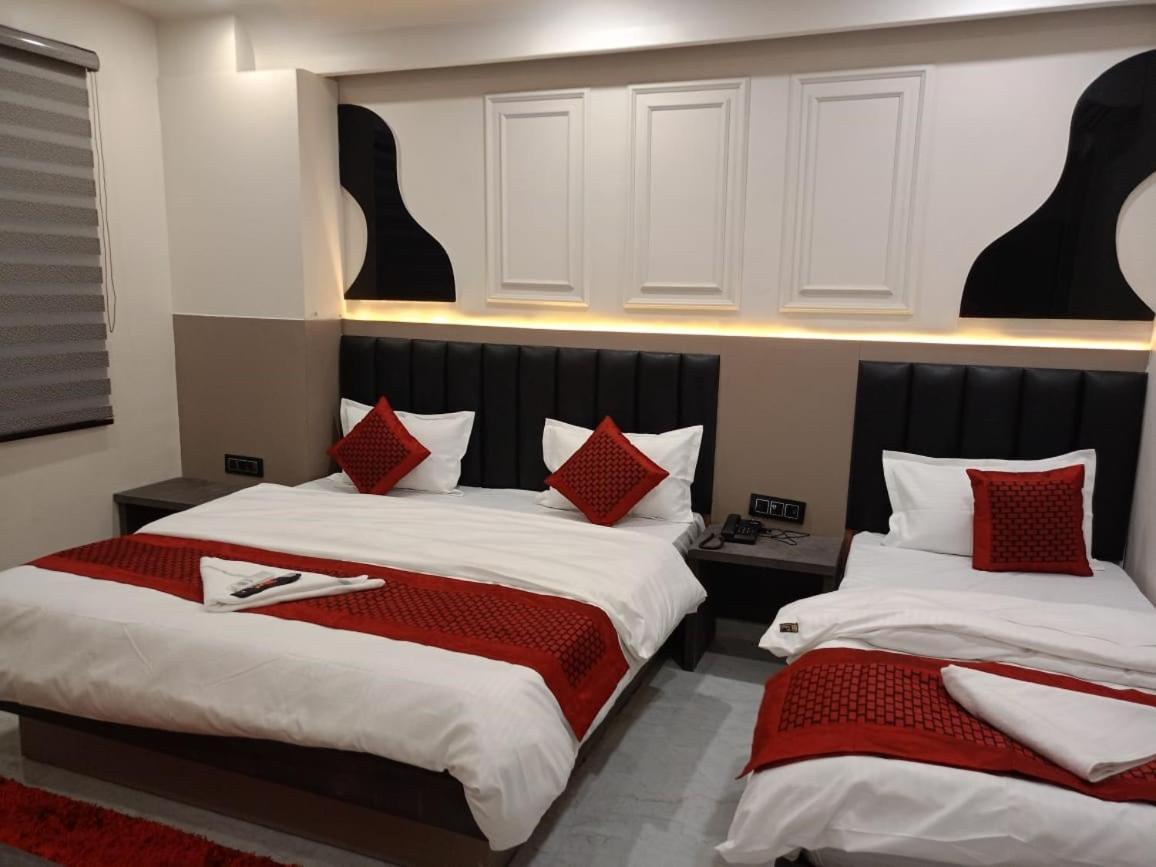 C & G At Connaught Palace 3* New Delhi